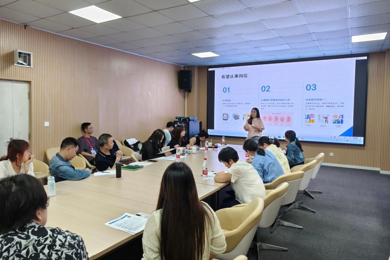 2025.04.16第三届“筑梦启航”大学生模拟招聘大赛我院院赛顺利举办 原图一.jpg